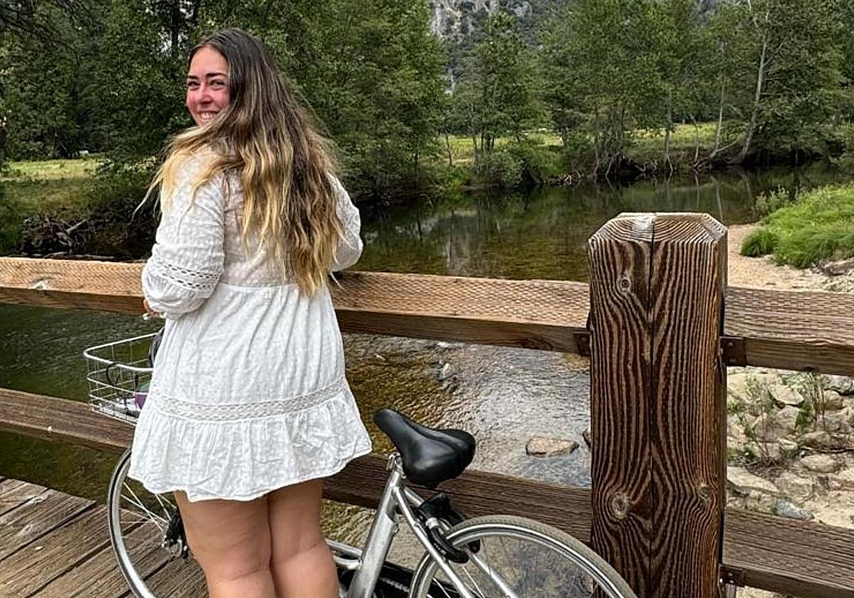 La gijonesa Laura Suárez quiere adentrarse en el mercado laboral en Estados Unidos.