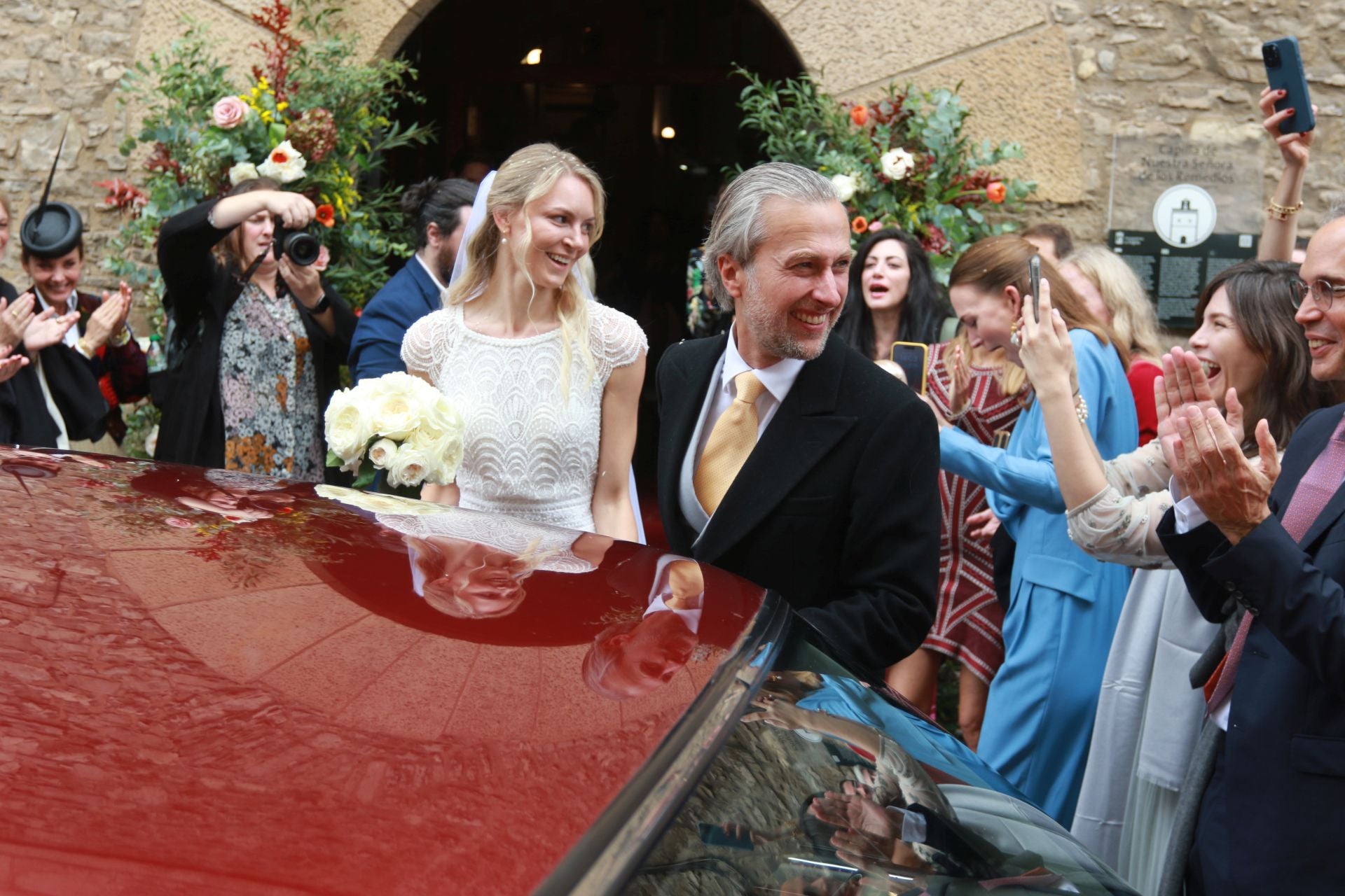 Derroche de estilo y elegancia en una boda con arraigo en Gijón