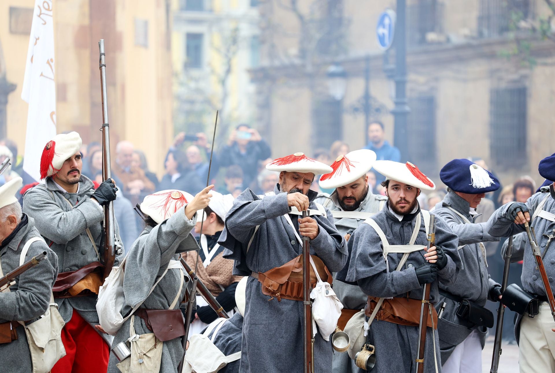 Oviedo vuelve a las armas: las recreaciones históricas de las guerras carlistas