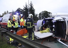 Un accidente en Siero con tres vehículos implicados deja tres mujeres heridas