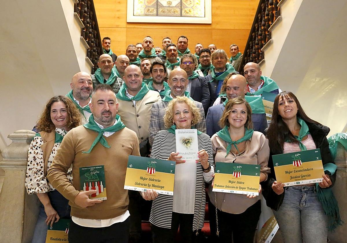 Todos los premiados en Gijón de Sidra.