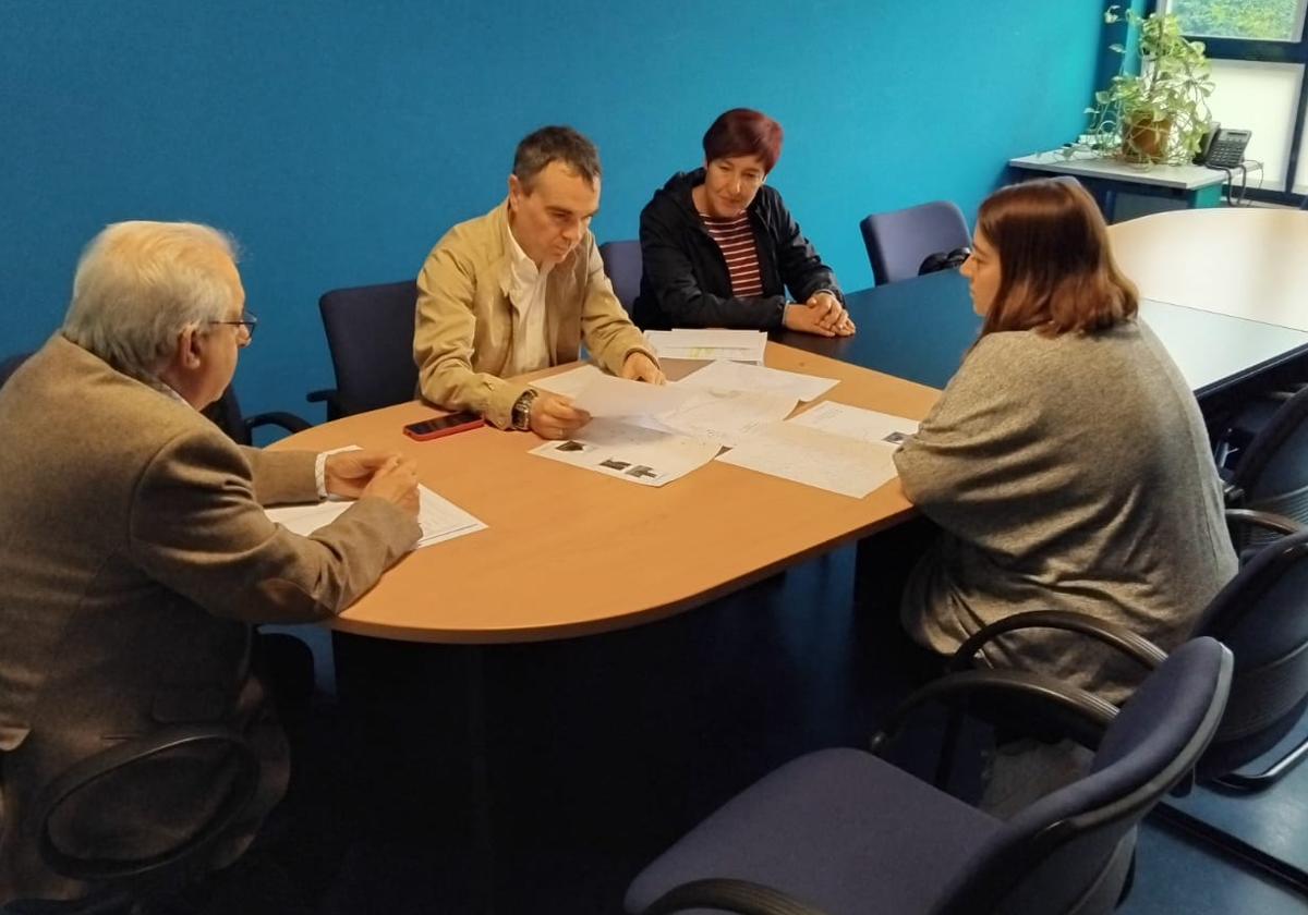 Reunión del Ayuntamiento para el encendido de luces de Navidad en Corvera.