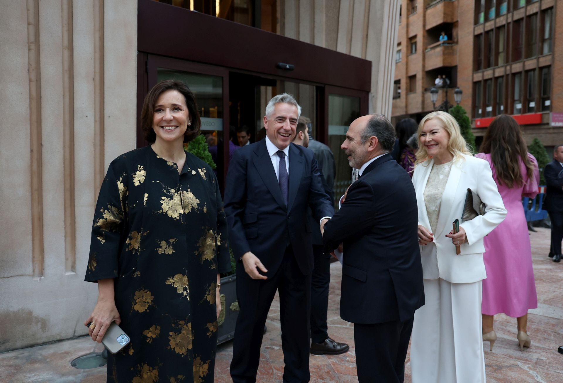 Elegancia y sobriedad entre los invitados al concierto previo a los Premios Princesa de Asturias