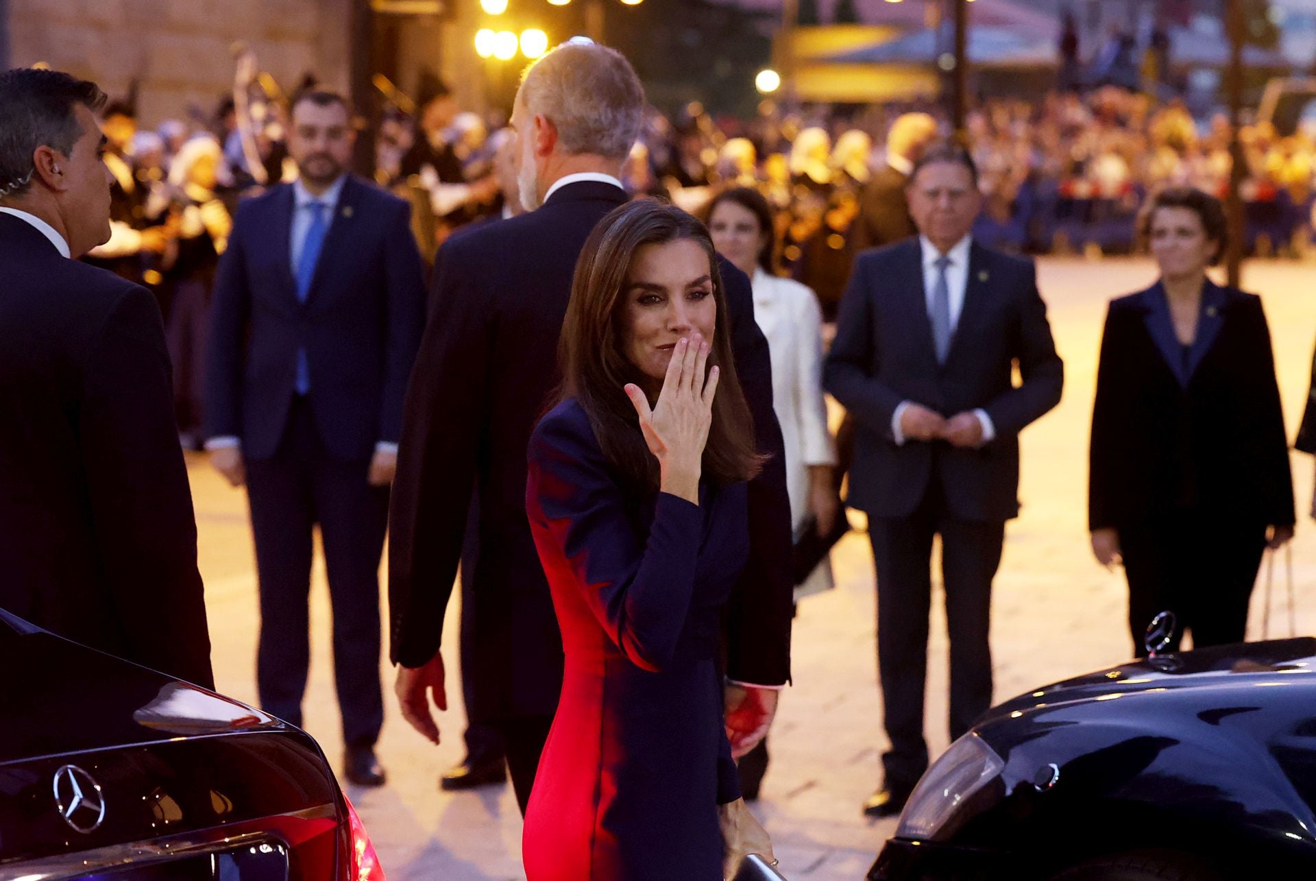 Elegancia y sobriedad entre los invitados al concierto previo a los Premios Princesa de Asturias