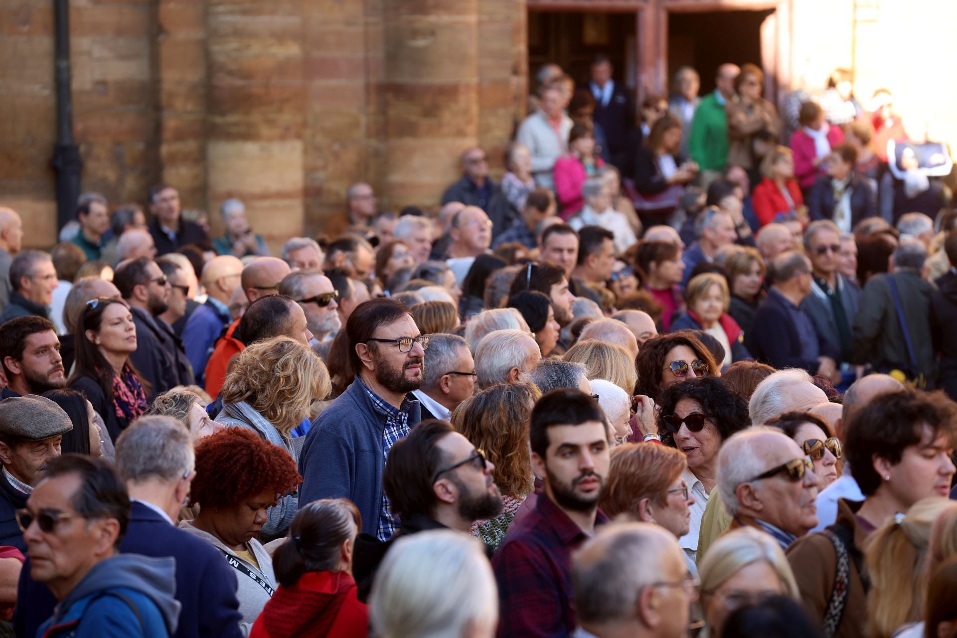 Multitudinario recibimiento a la Princesa Leonor en Oviedo