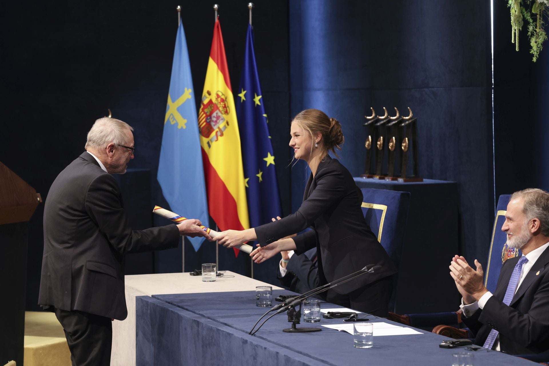 Emoción y sorpresas en la ceremonia de entrega de los Premios Princesa de Asturias