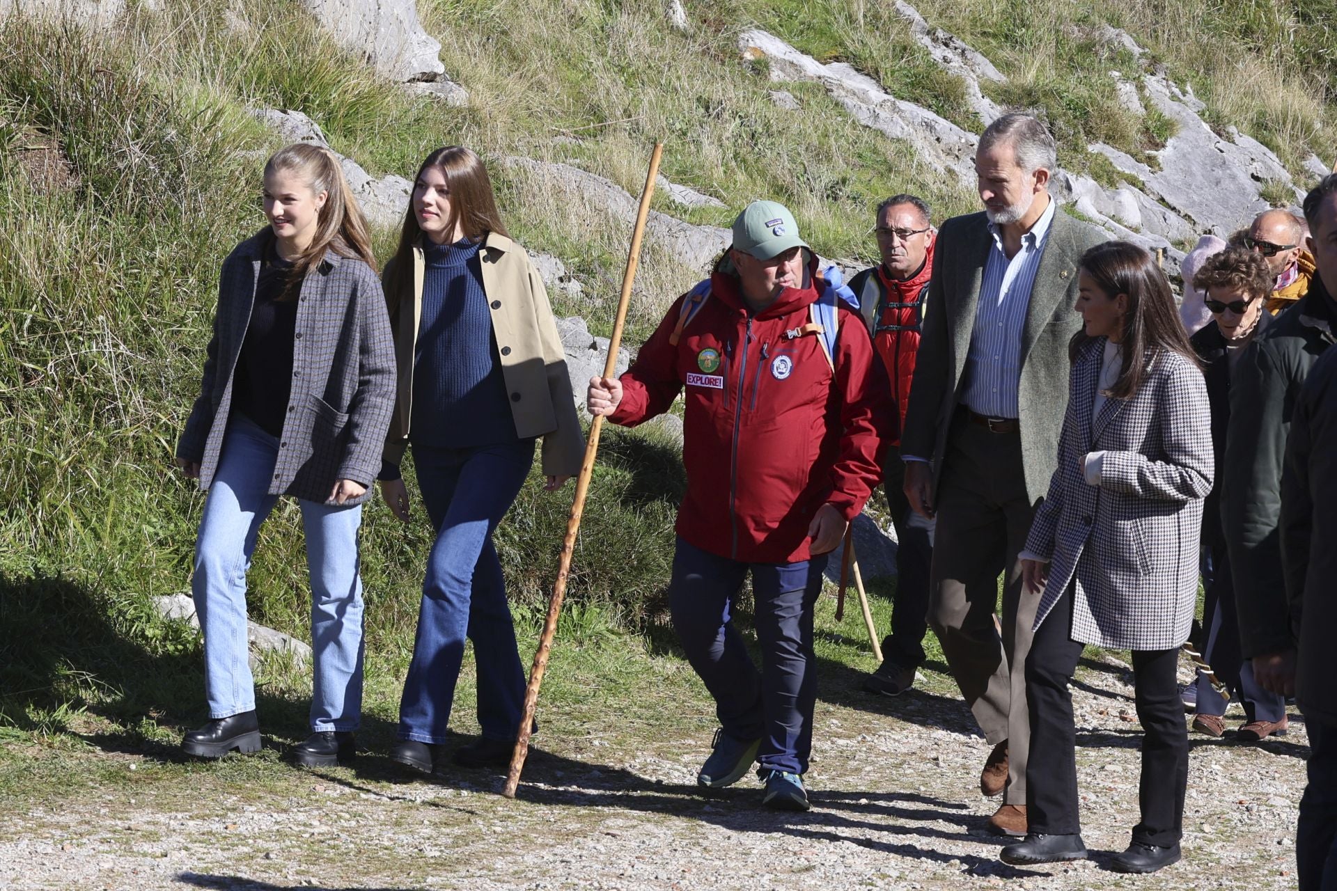 Sotres, pletórico: la visita real al Pueblo Ejemplar de Asturias, en imágenes