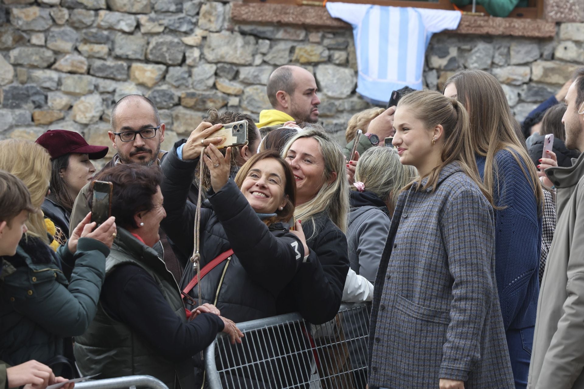 Sotres, pletórico: la visita real al Pueblo Ejemplar de Asturias, en imágenes