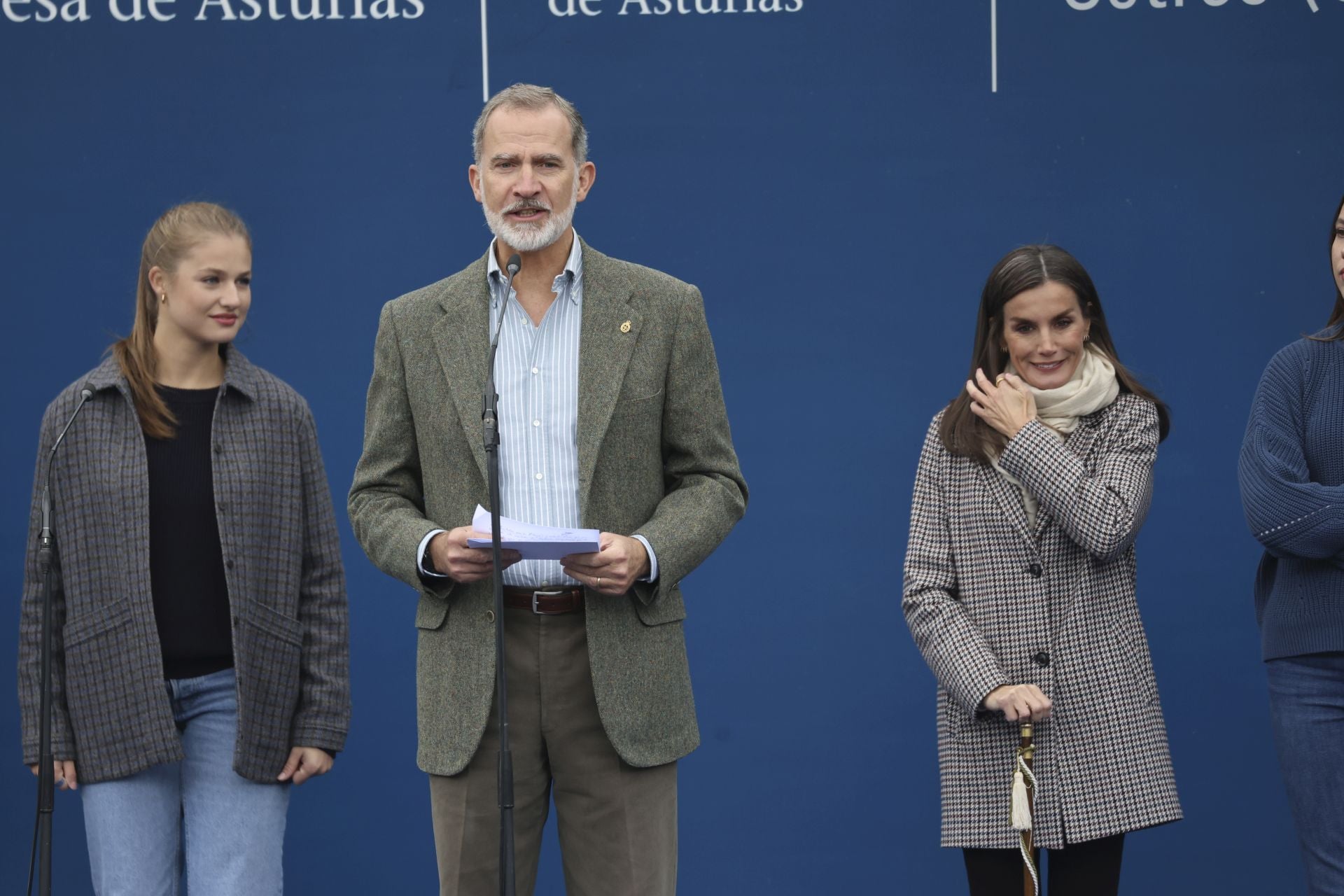 Sotres, pletórico: la visita real al Pueblo Ejemplar de Asturias, en imágenes