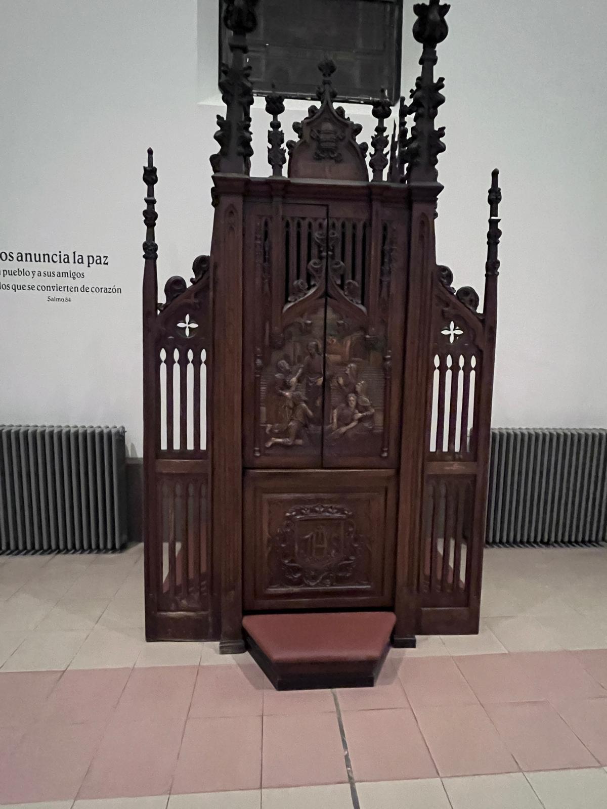 La iglesia de San Lorenzo, en Gijón, reabre tras un cambio de cara