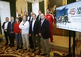 Presentación del XLV Cross Popular Villa de Gijón, en el Ayuntamiento de Gijón.