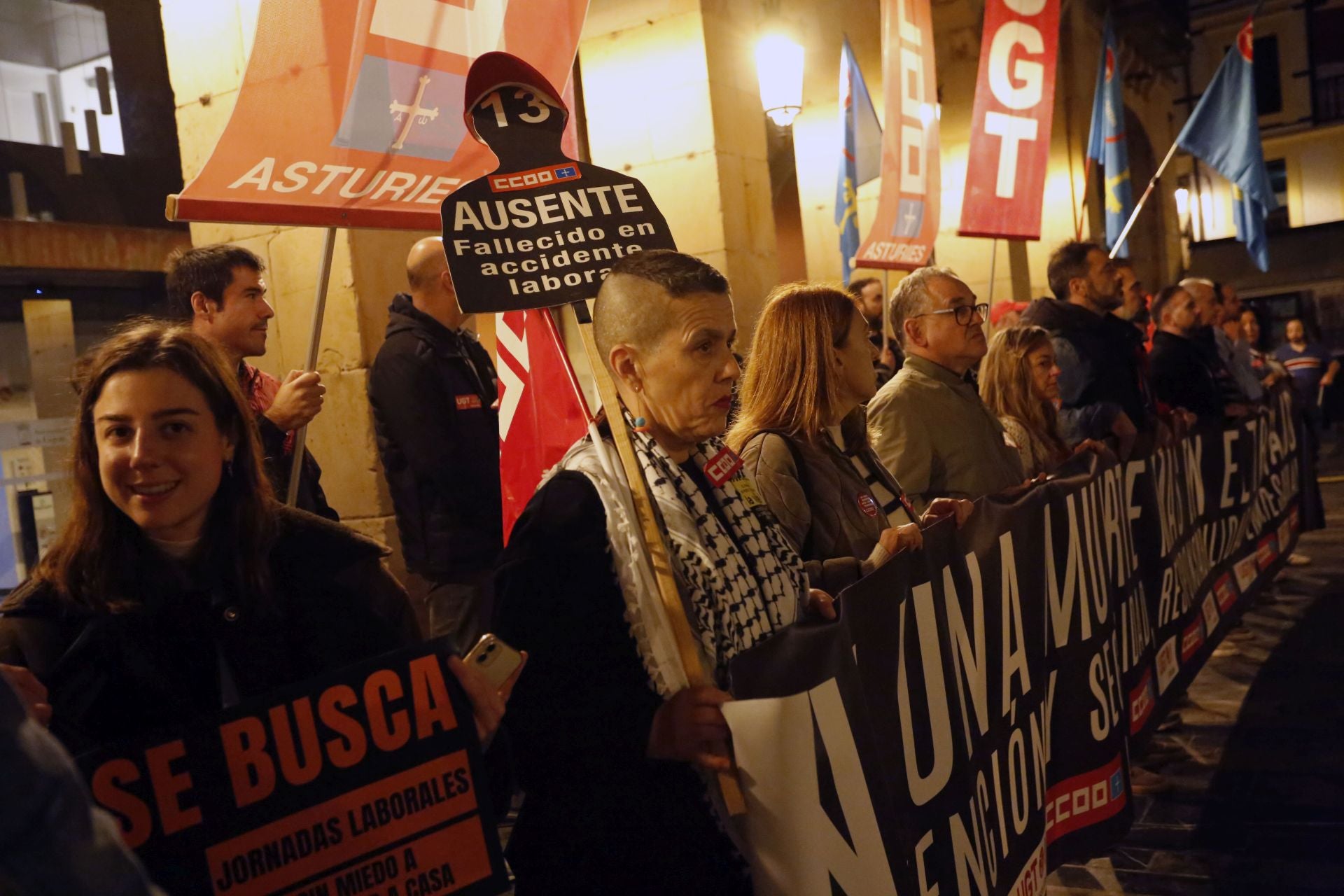 Las imágenes que deja la manifestación contra la siniestralidad laboral en Asturias