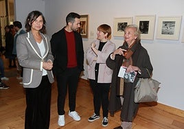 Montserrat López, Aitor Martínez, Semíramis González y Pilar Citoler en la inauguración.