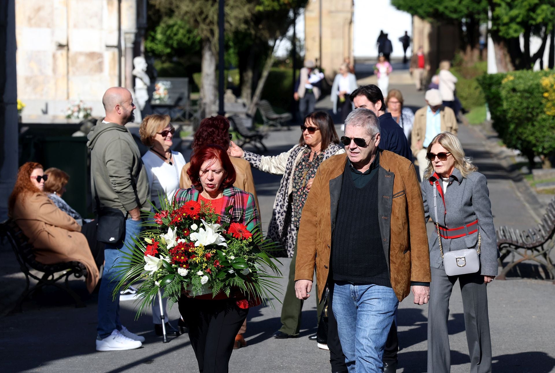 En fotos: Así ha sido la jornada de recuerdo en los cementerios asturianos