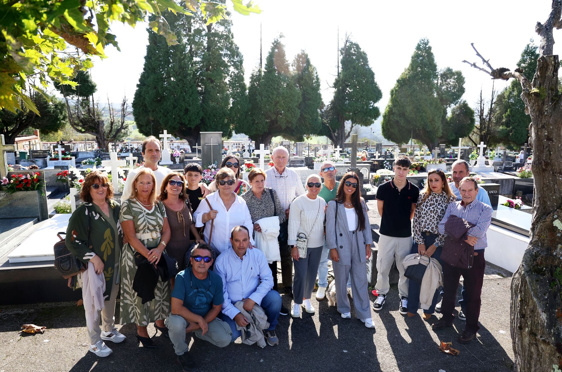 En fotos: Así ha sido la jornada de recuerdo en los cementerios asturianos