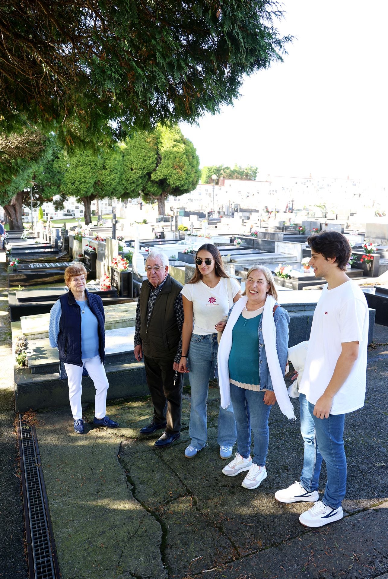 En fotos: Así ha sido la jornada de recuerdo en los cementerios asturianos