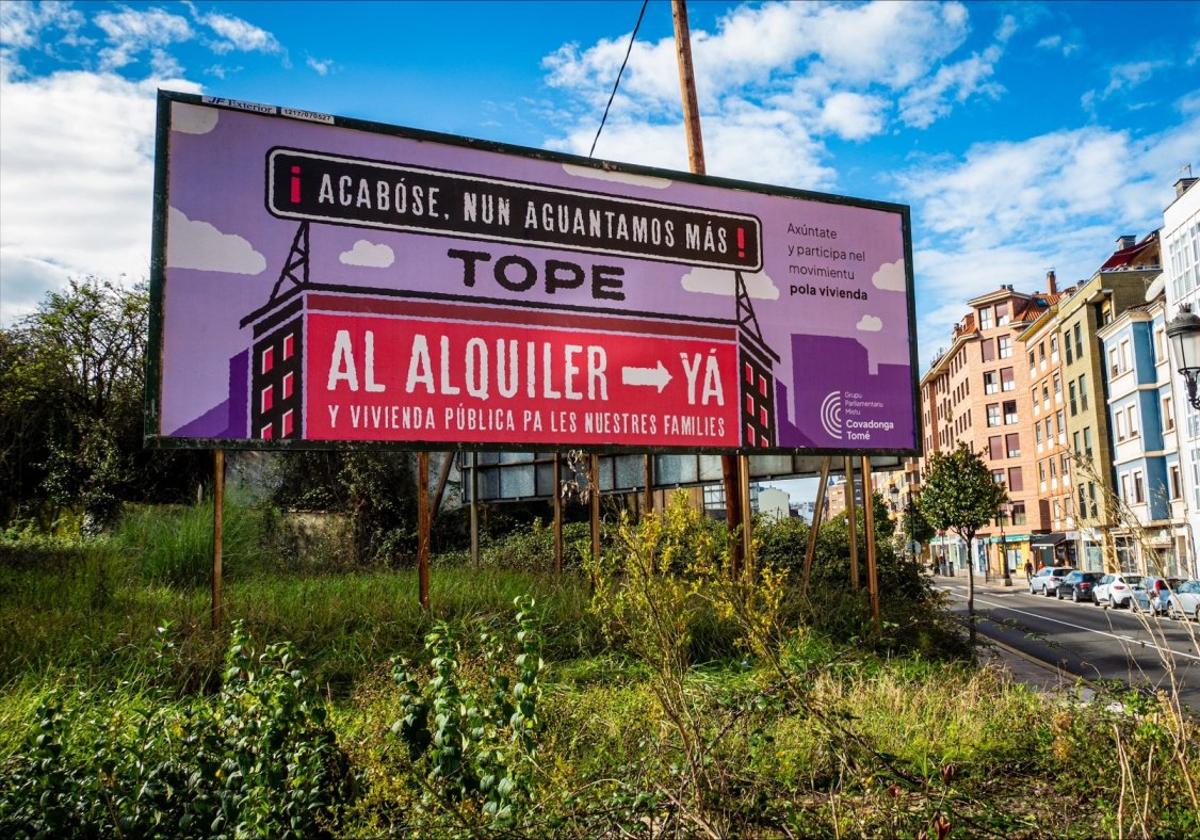 La pancarta con la que Tomé reclama topar el precio del alquiler.