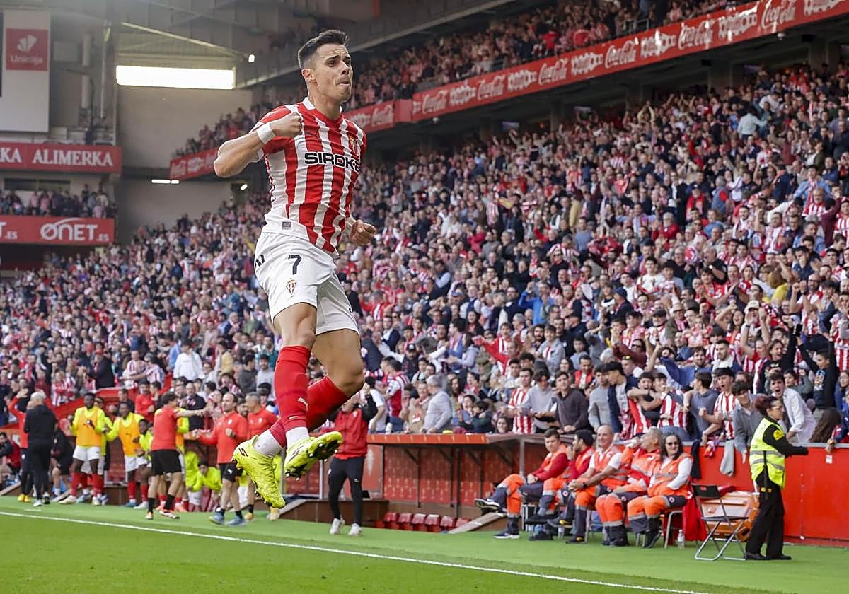 Gaspar Campos celebra el primer gol.