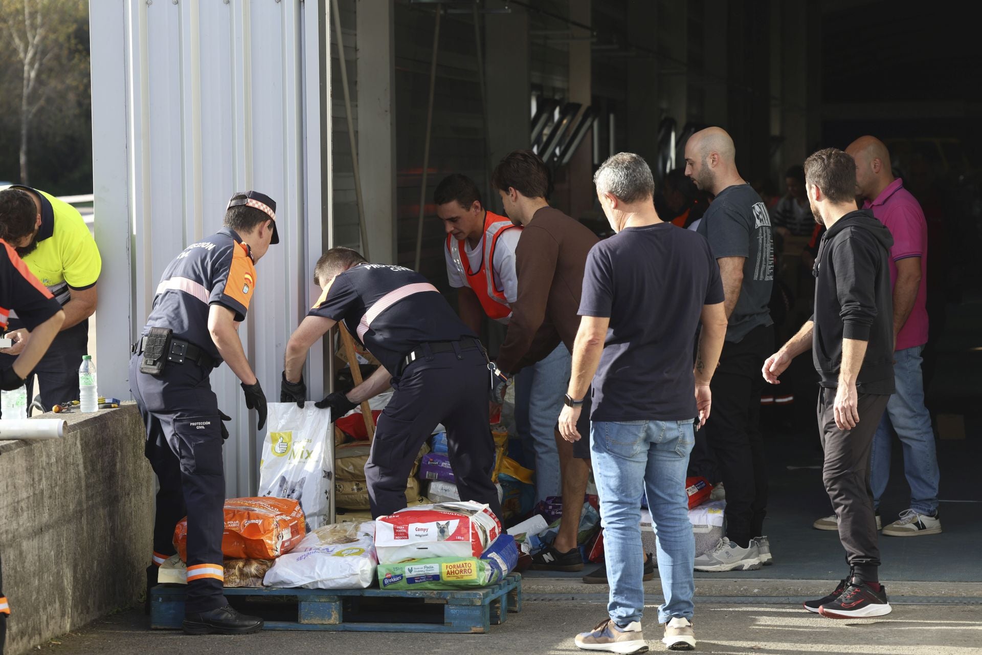 Las donaciones no cesan en Gijón