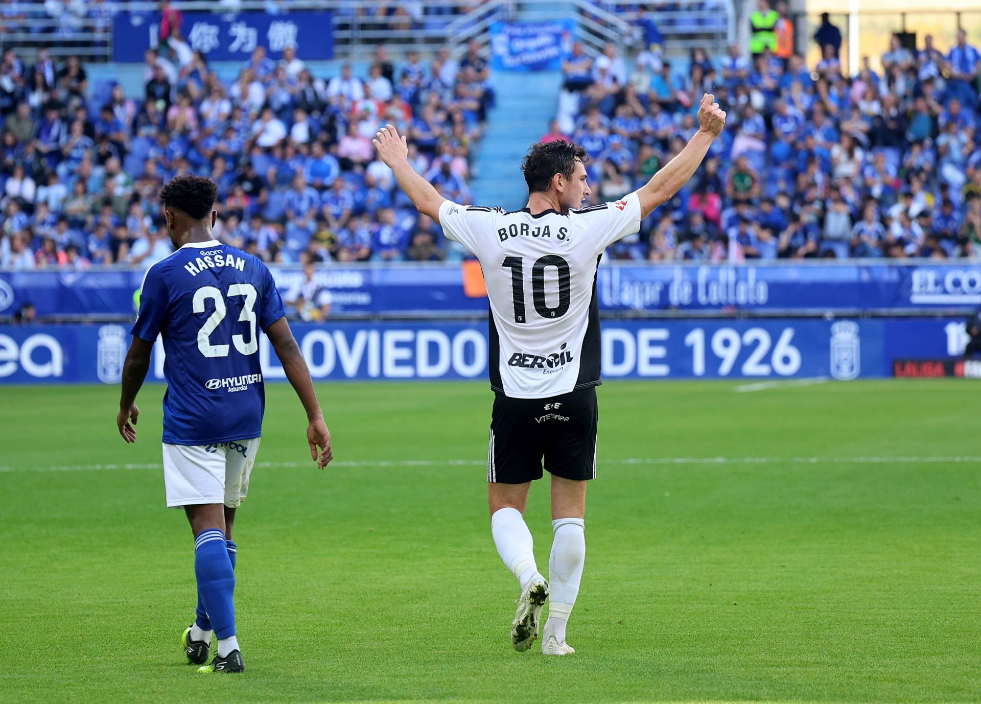 Fotos: Las jugadas del Real Oviedo-Burgos