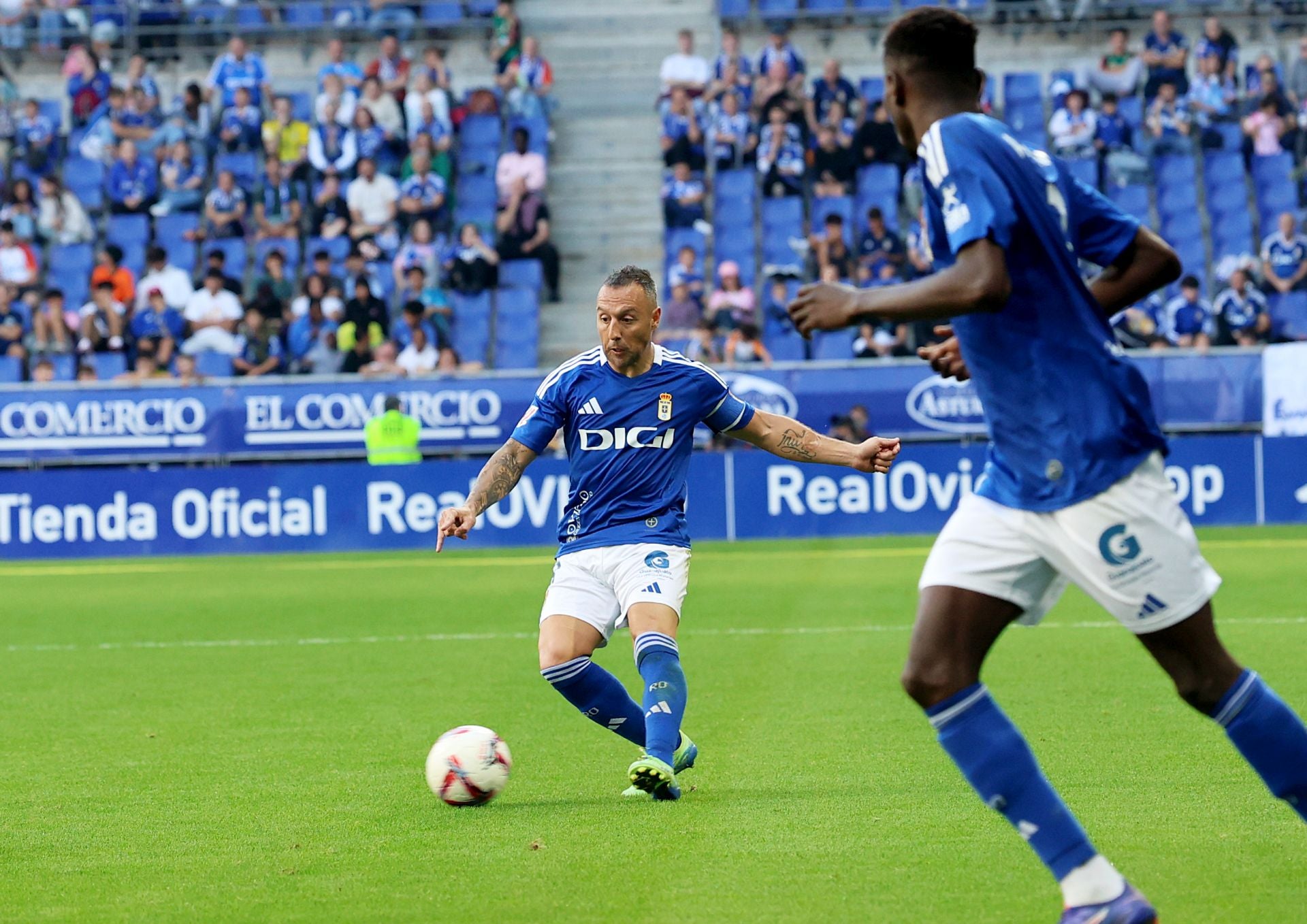 Fotos: Las jugadas del Real Oviedo-Burgos