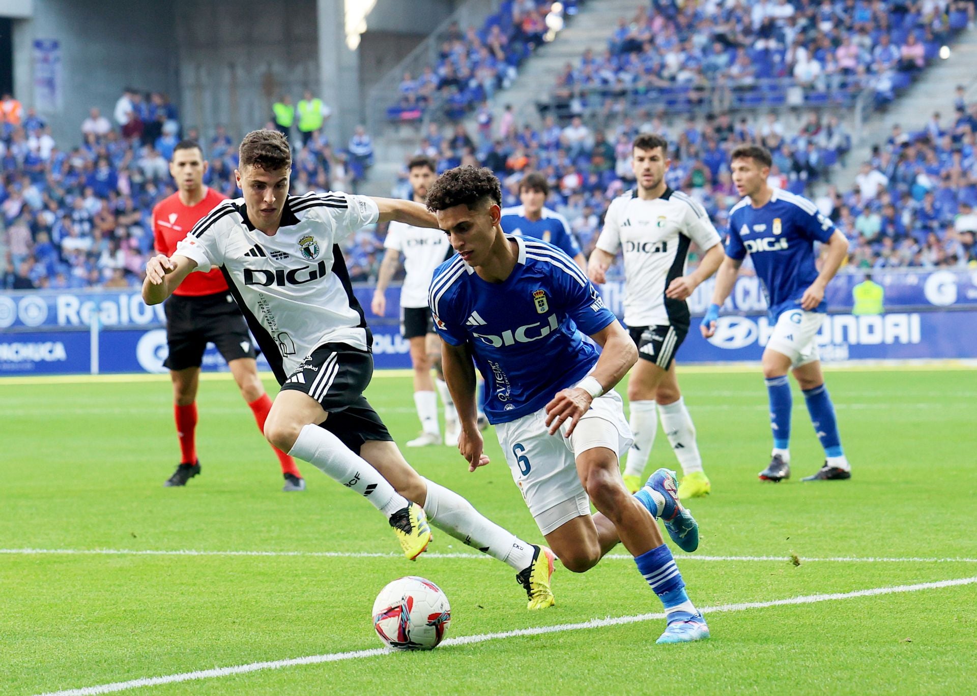 Fotos: Las jugadas del Real Oviedo-Burgos