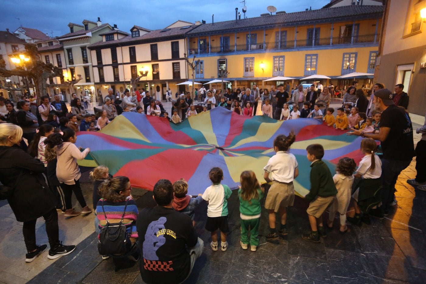 La zona de juegos, animadísima en El Fontán.