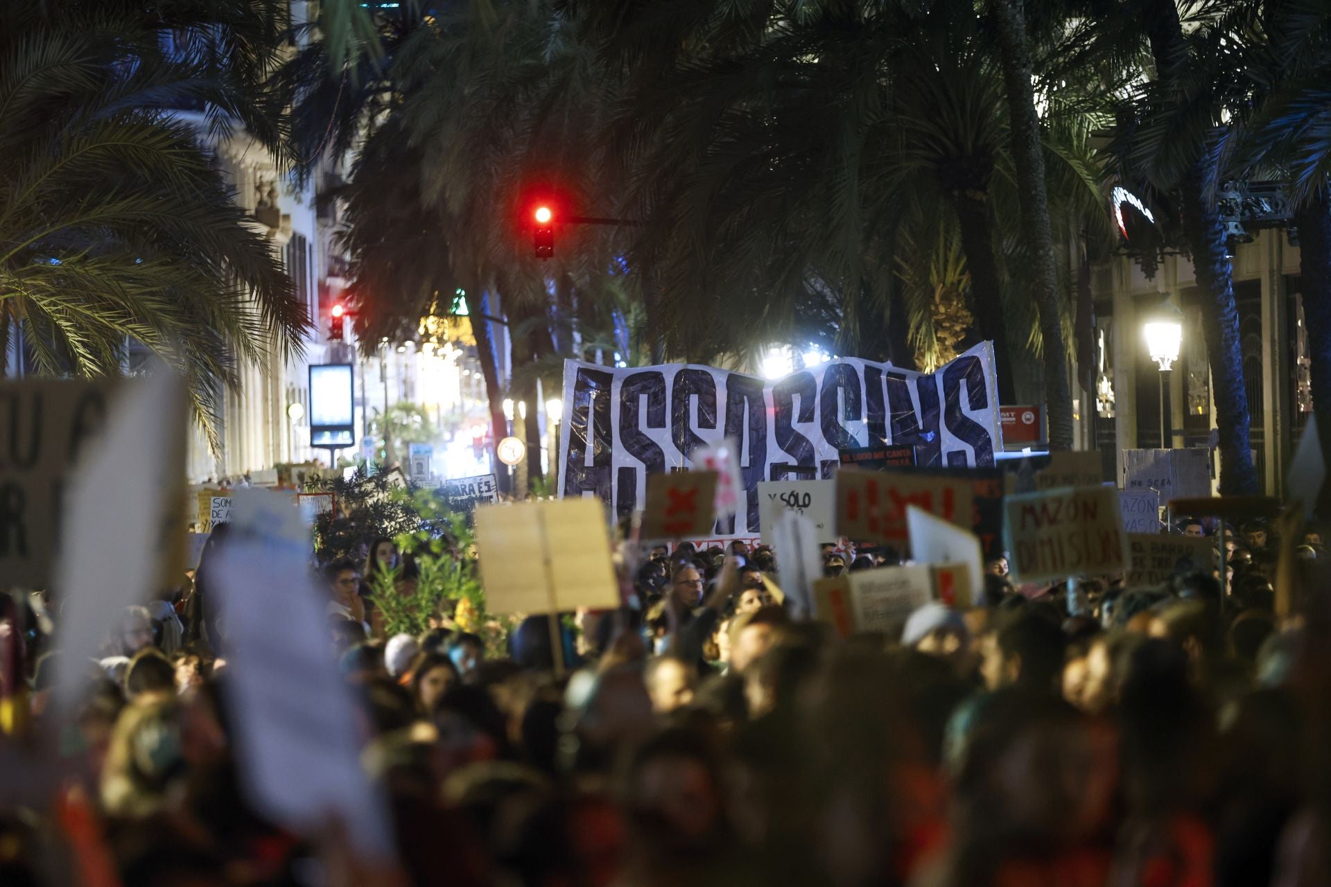 Así ha sido la multitudinaria manifestación en Valencia contra Carlos Mazón