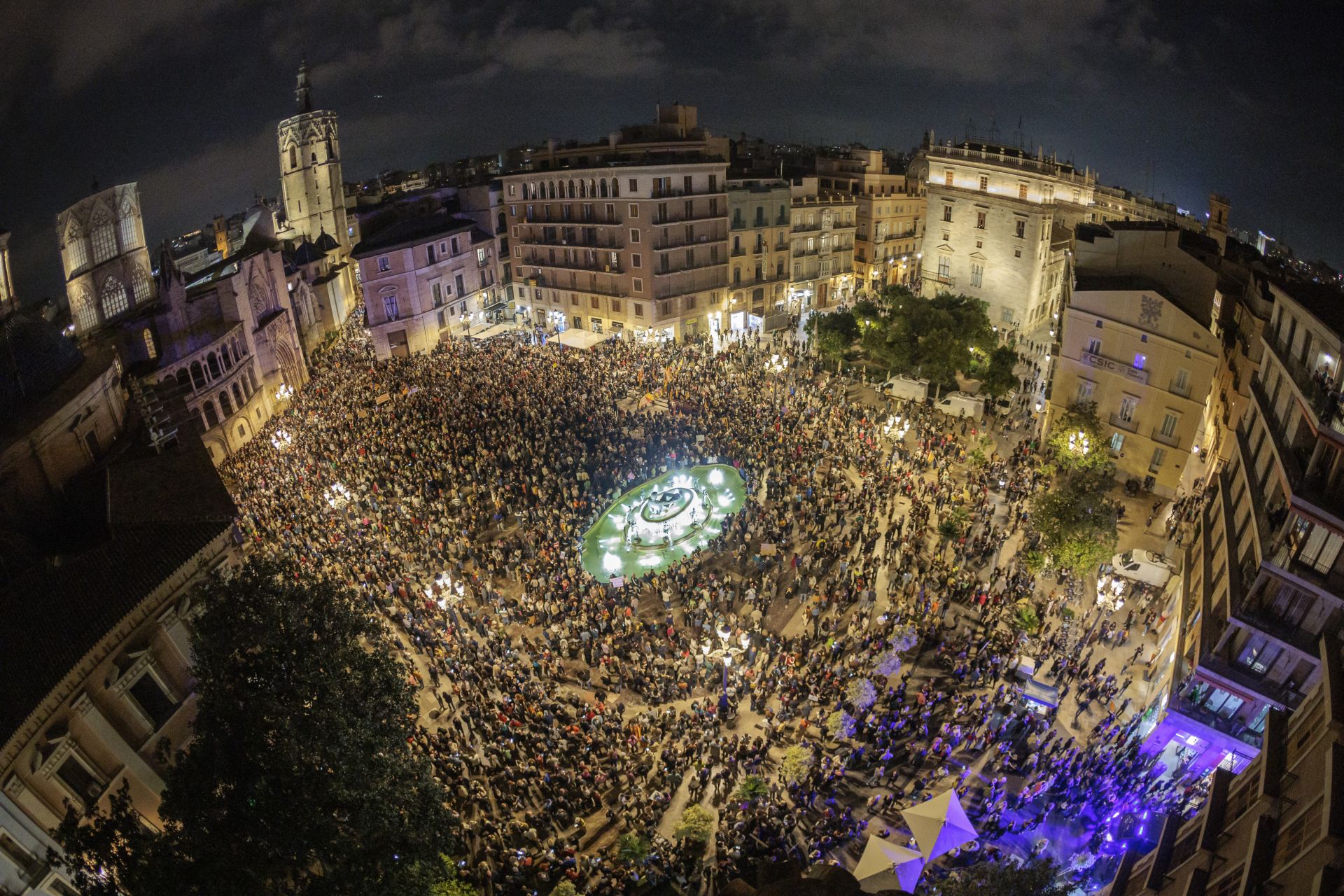 Así ha sido la multitudinaria manifestación en Valencia contra Carlos Mazón