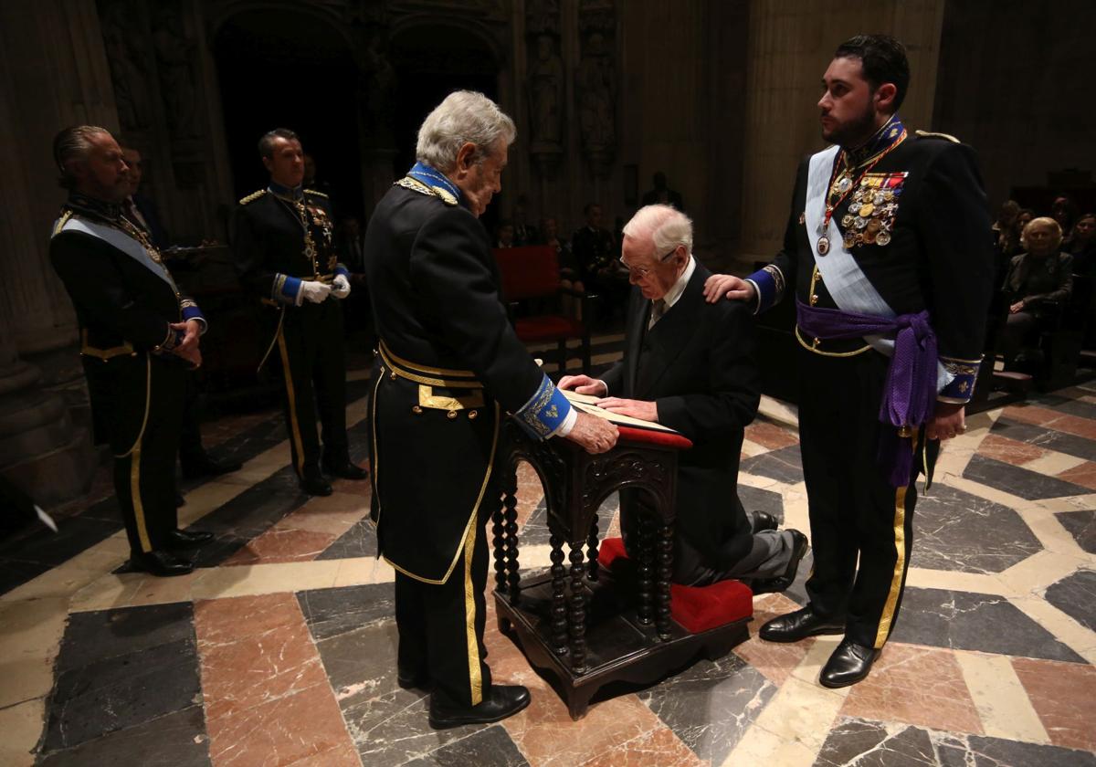 El Real Cuerpo de la Nobleza entrega en Oviedo las medallas a los nuevos Caballeros y Damas