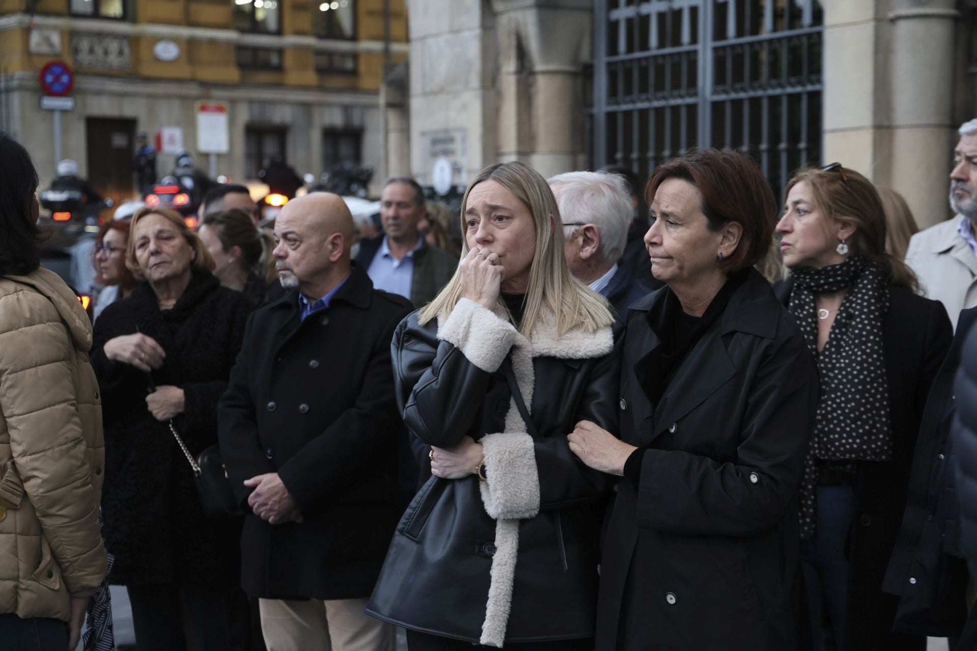 Multitudinario adiós en Gijón al Policía Local Gilberto González