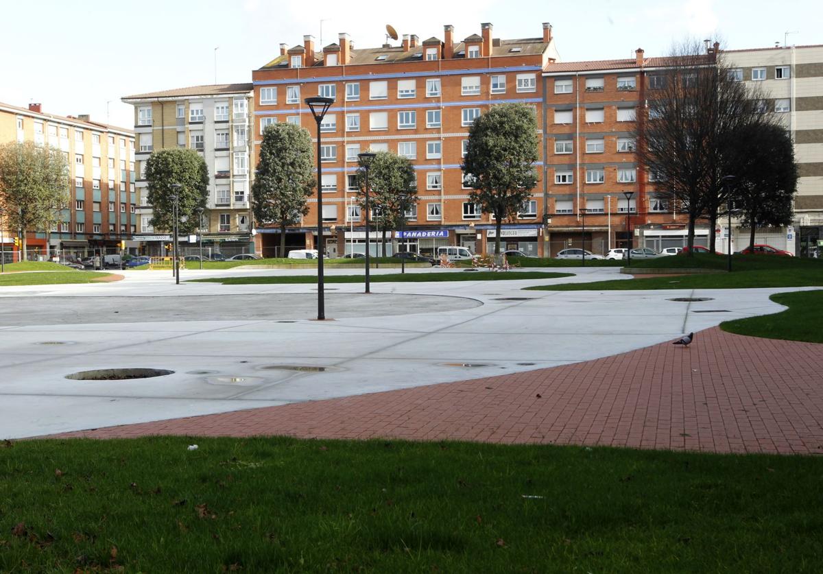 Apuñala por la espalda a un joven de 21 años en Gijón tras una discusión en redes sociales