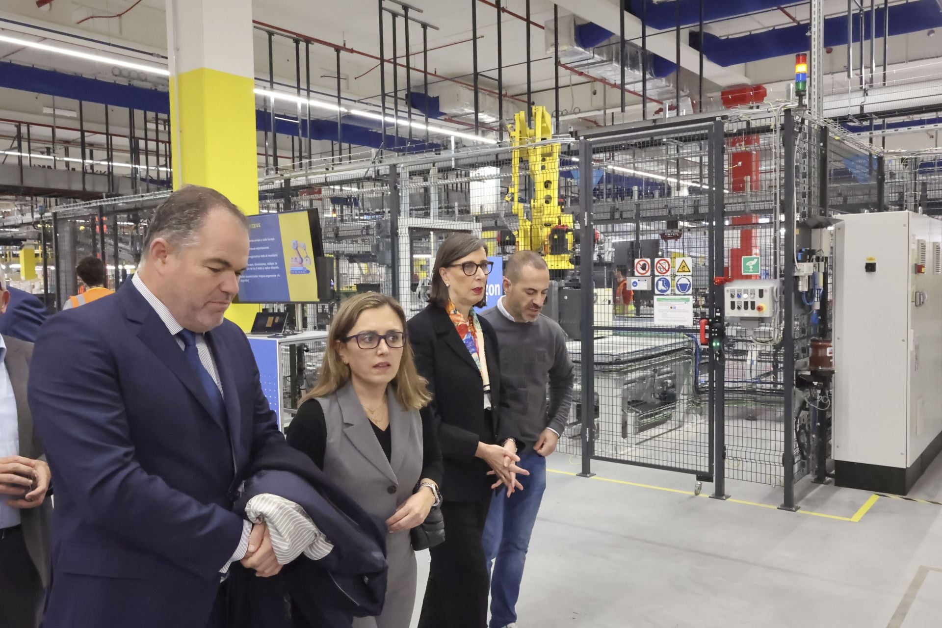 Inauguración oficial del centro logístico Amazon en Siero