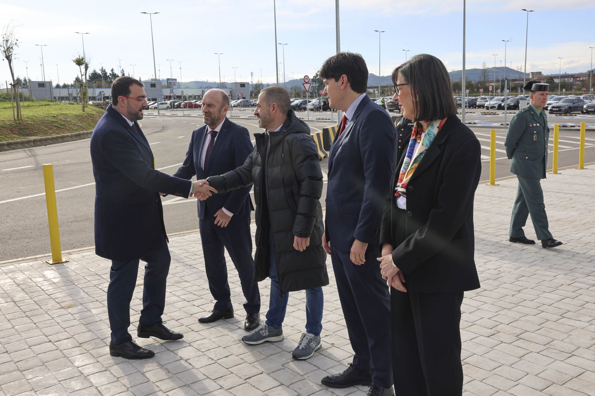 Inauguración oficial del centro logístico Amazon en Siero