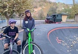 Oscar Blanco y Patricia Alonso tras probar la instalación.