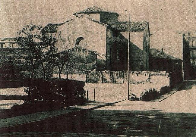 El convento de las Agustinas Recoletas dio nombre a todo lo relativo a San Agustín. Su lugar lo ocupa el centro comercial. Década de 1910.