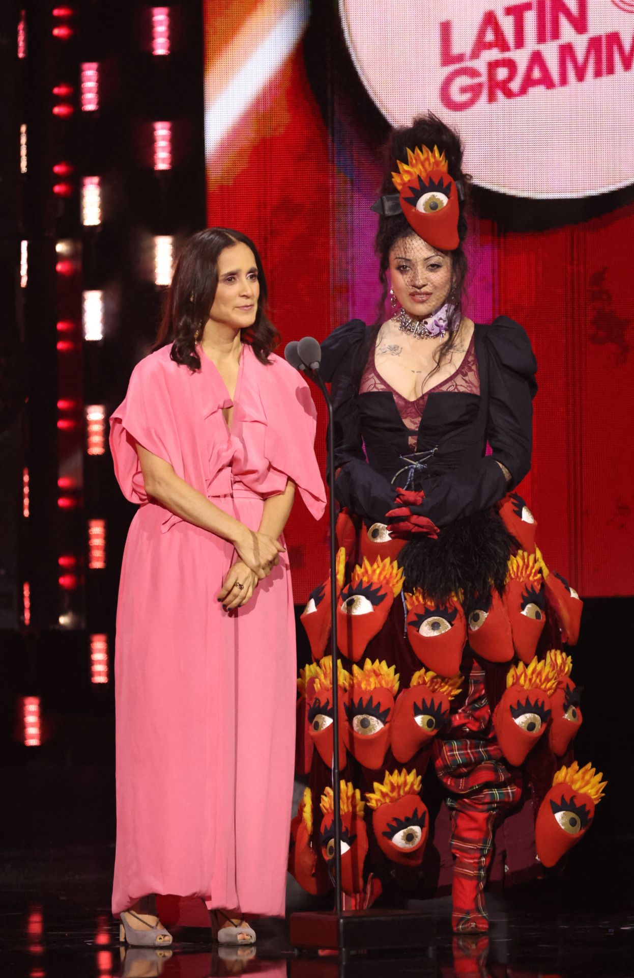 Música y mucho estilo: las mejores imágenes de los Grammy Latinos 2024