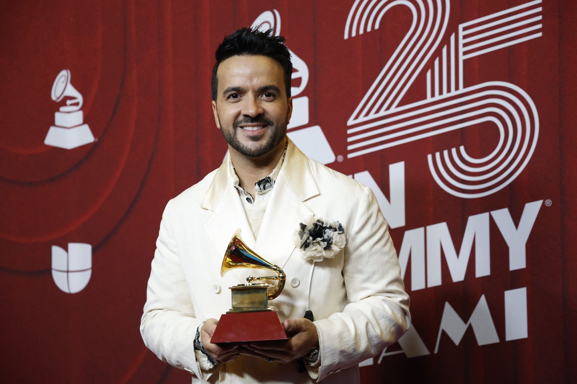 Música y mucho estilo: las mejores imágenes de los Grammy Latinos 2024