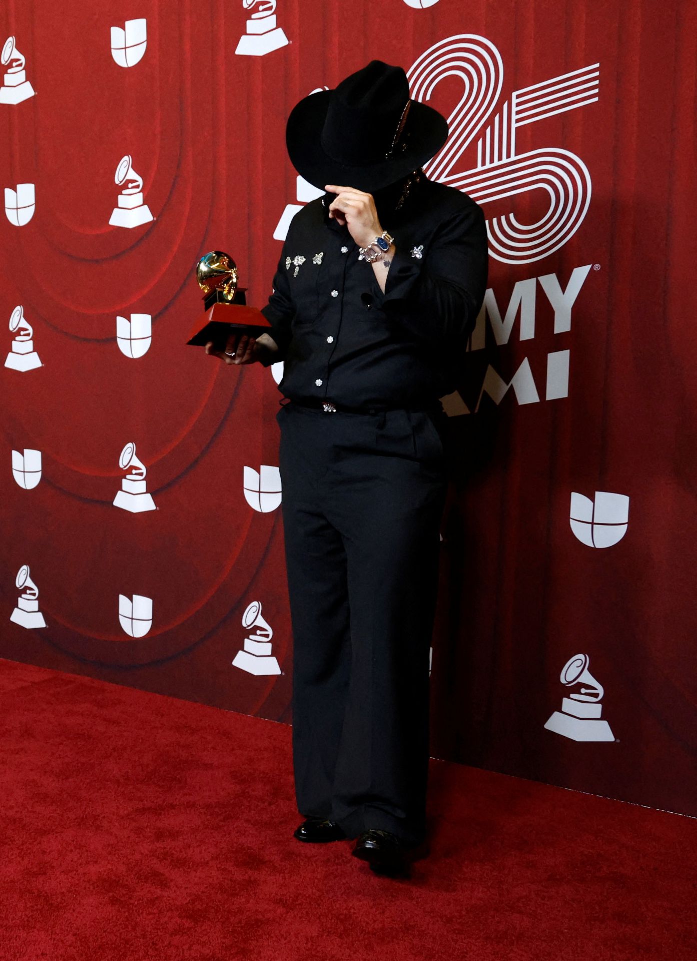 Música y mucho estilo: las mejores imágenes de los Grammy Latinos 2024