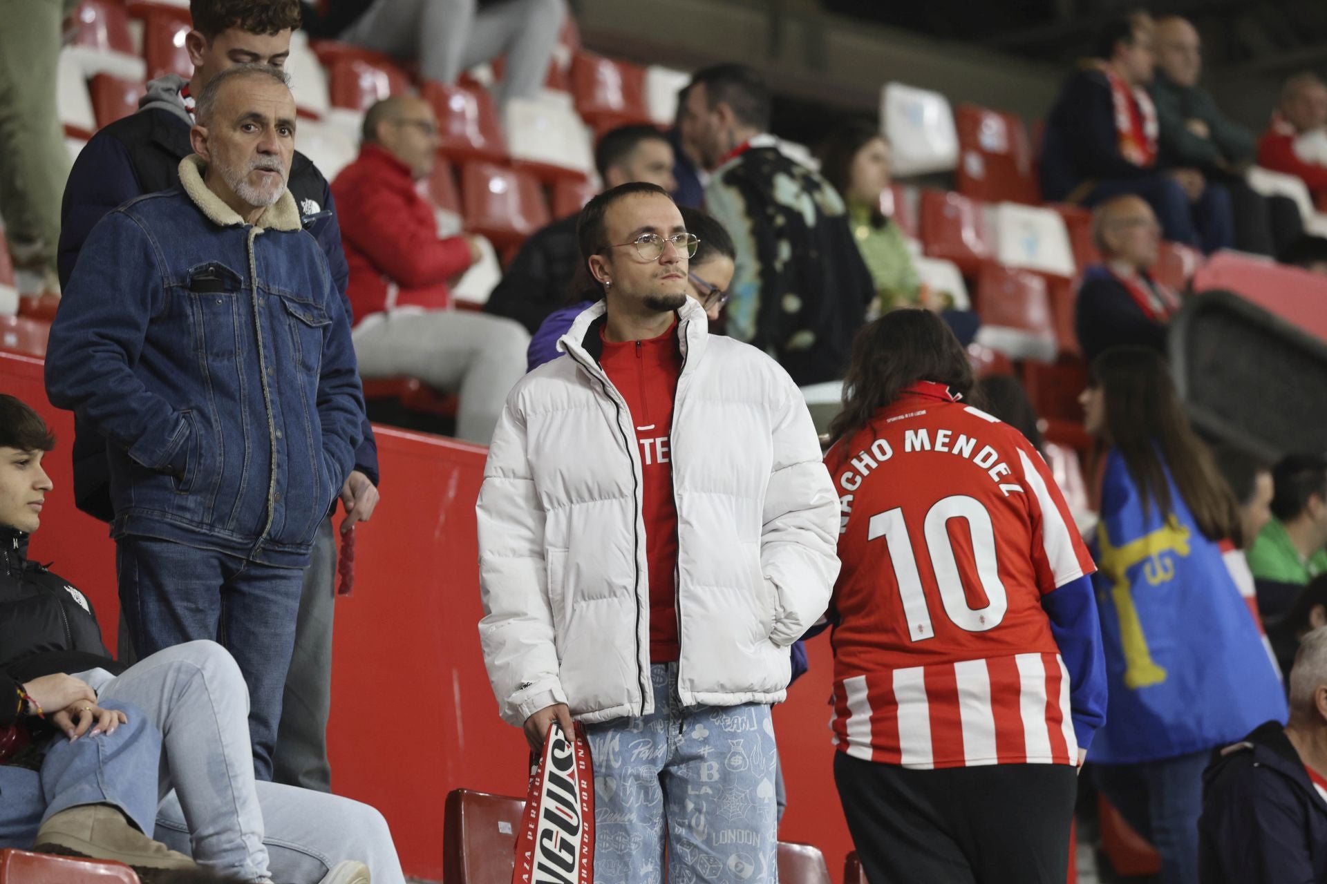 ¿Estuviste en el Sporting de Gijón - Granada? ¡Búscate!