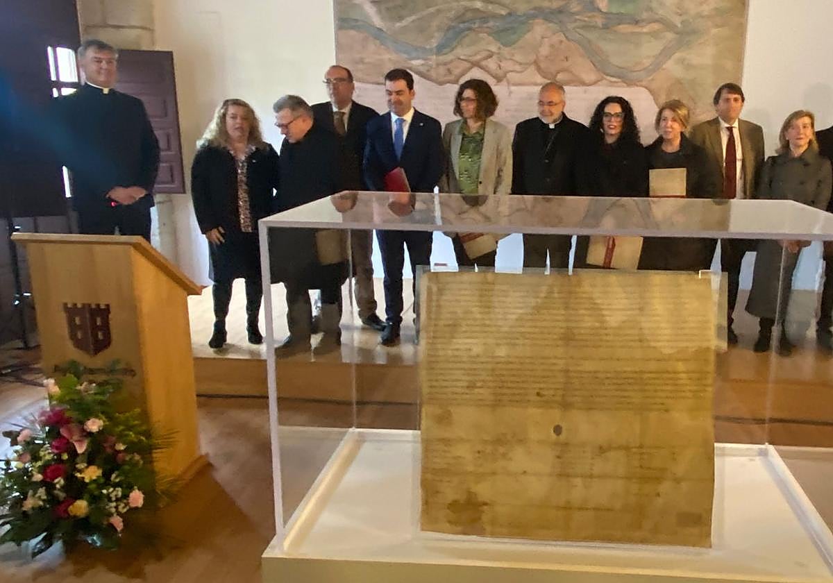 El pergamino fundacional del monasterio de Cornellana regresa a Asturias