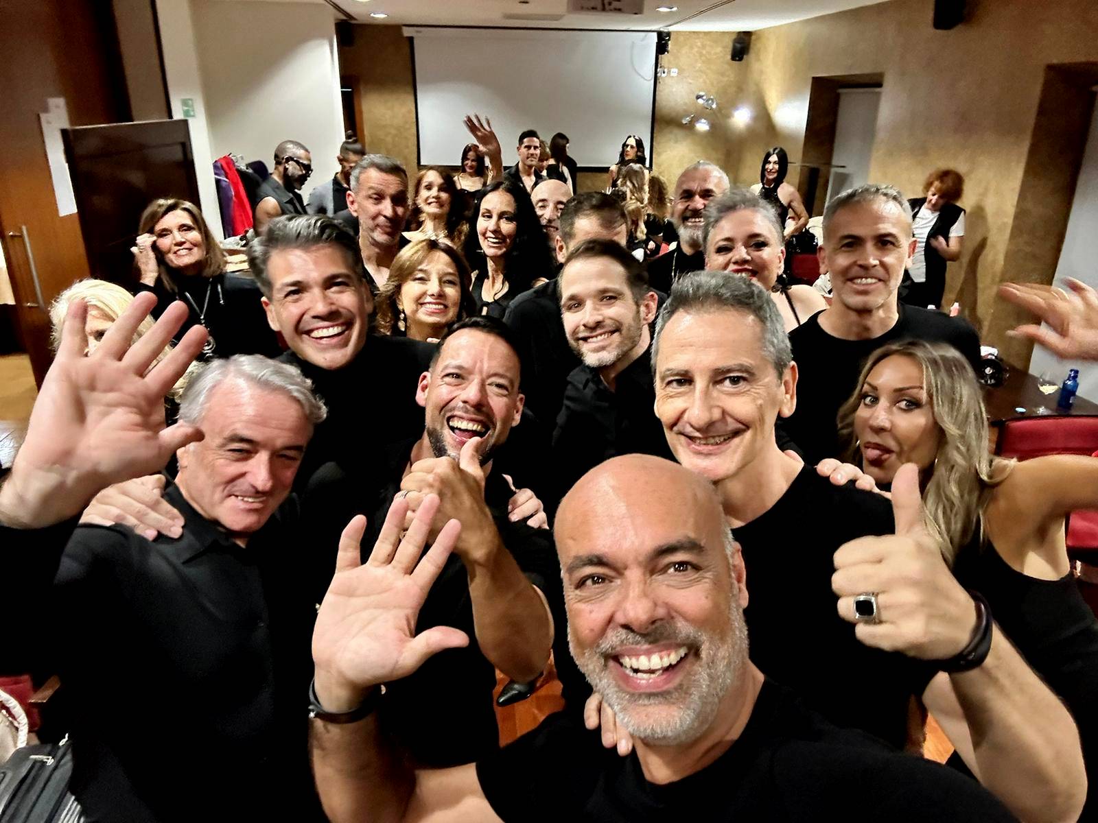 Tineo corona a las mejores bellezas senior de España