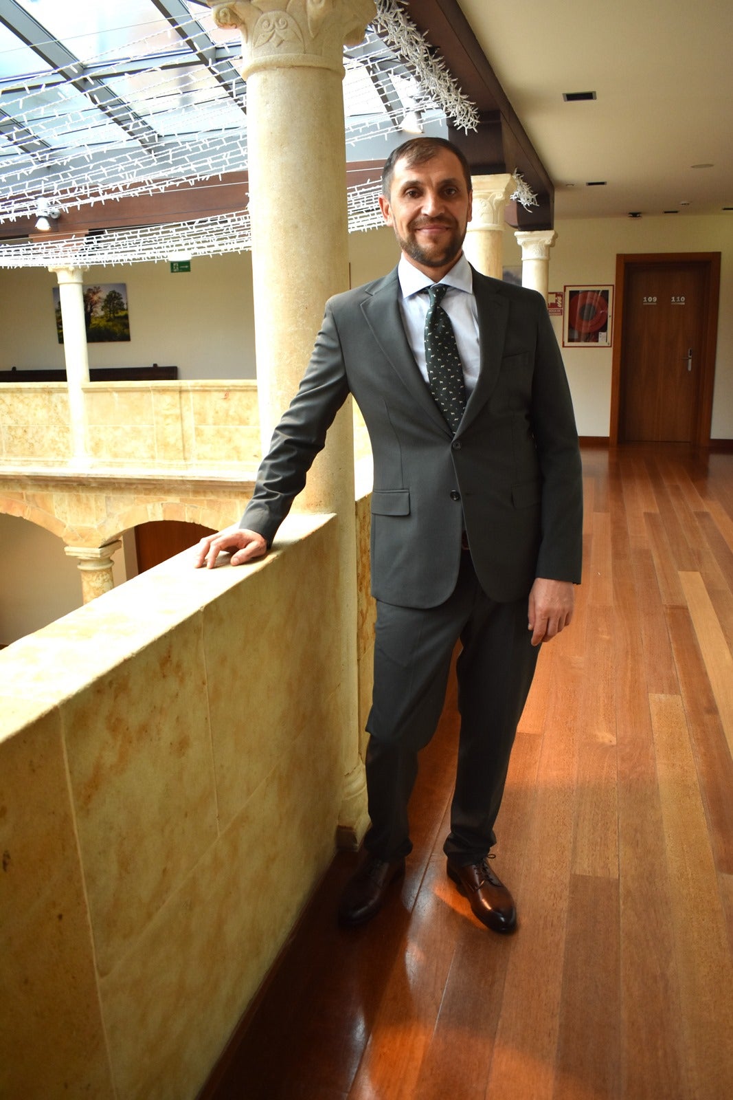 Tineo corona a las mejores bellezas senior de España