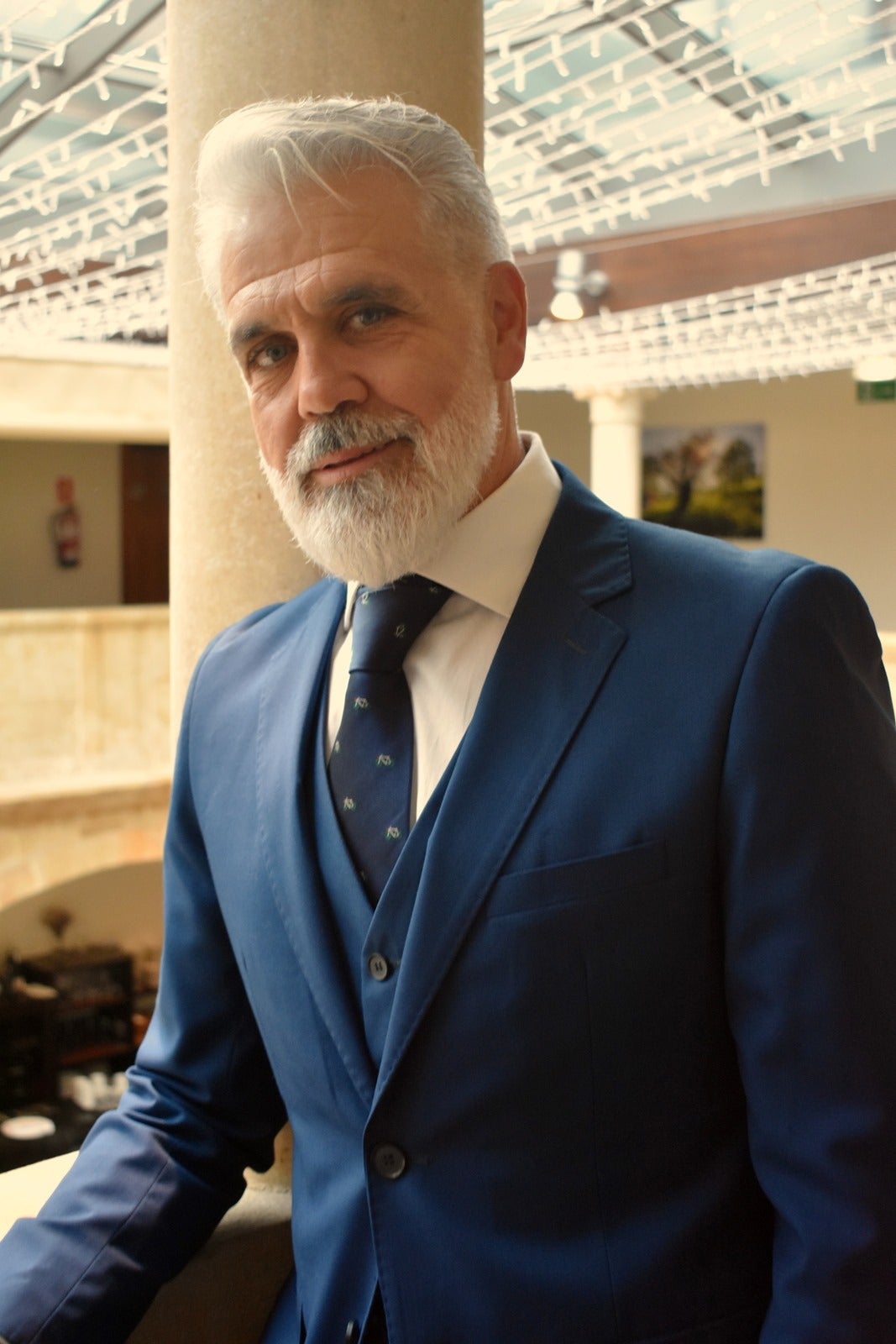 Tineo corona a las mejores bellezas senior de España