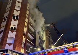 Incendio en un piso de la avenida de la Constitución de Gijón