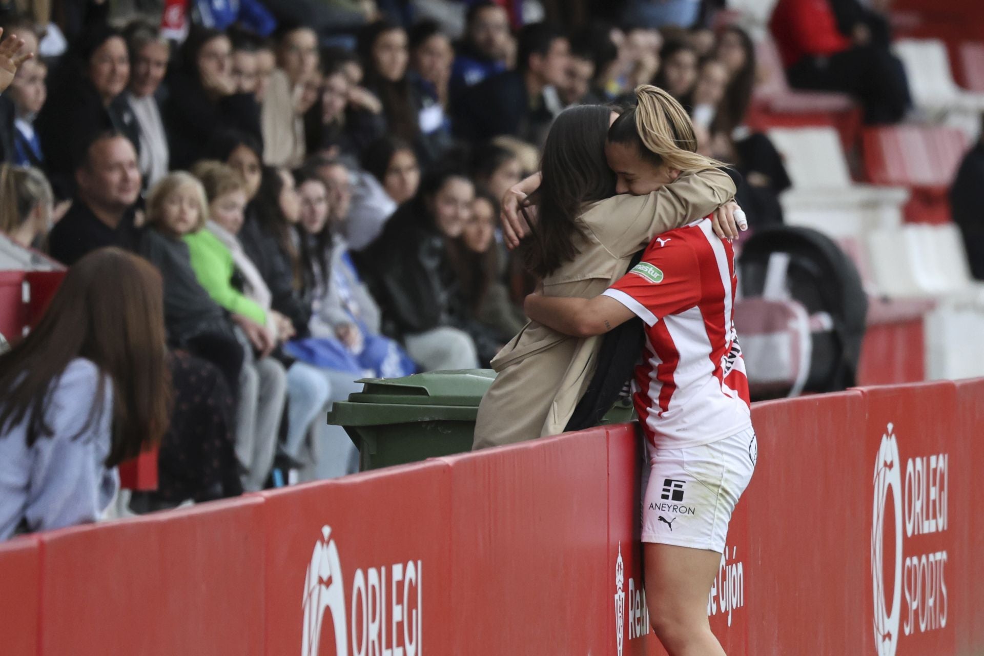 Las mejores imágenes del derbi femenino: Sporting de Gijón 2 - 0 Real Oviedo