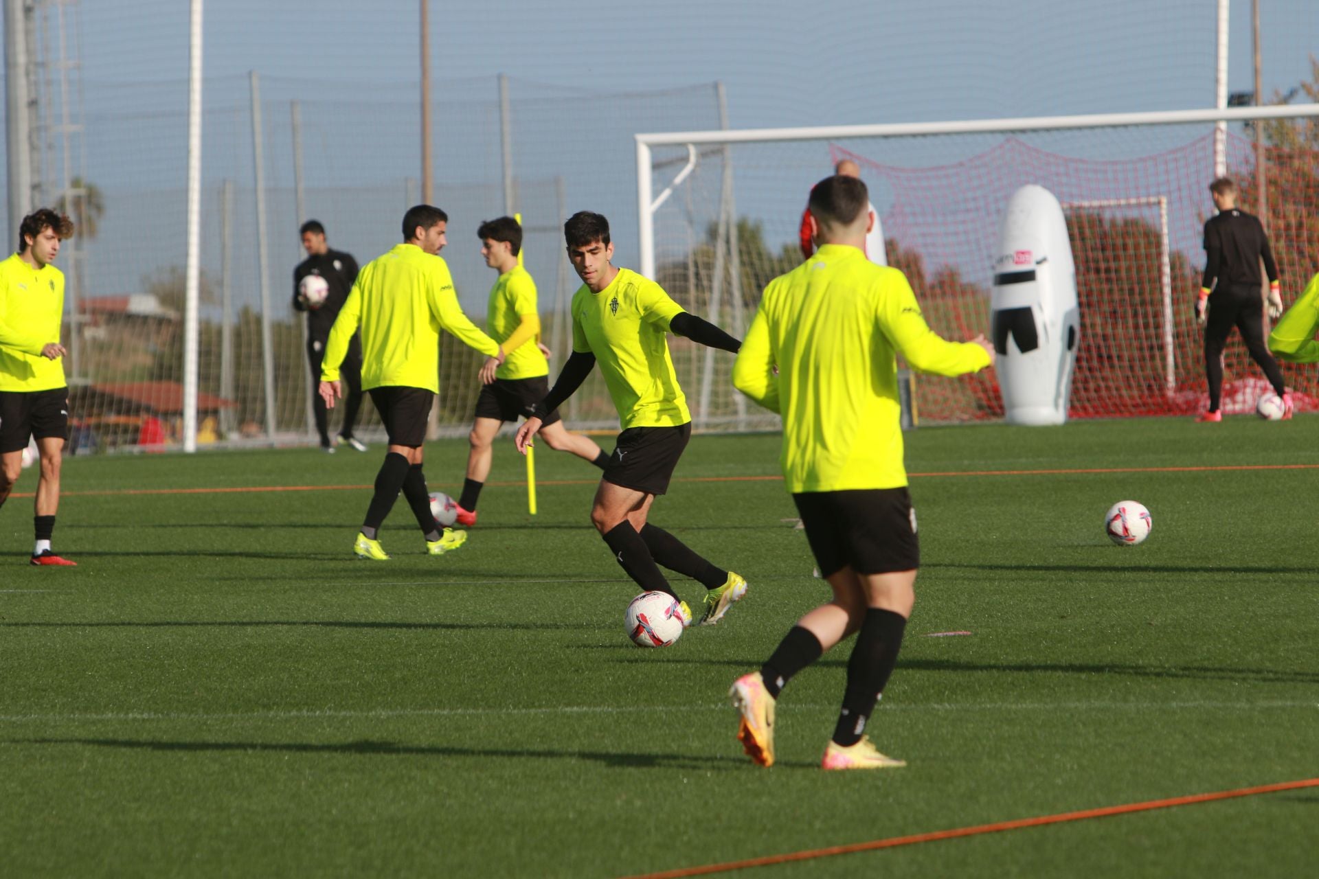 Entrenamiento del Sporting este sábado, 23 de noviembre de 2024