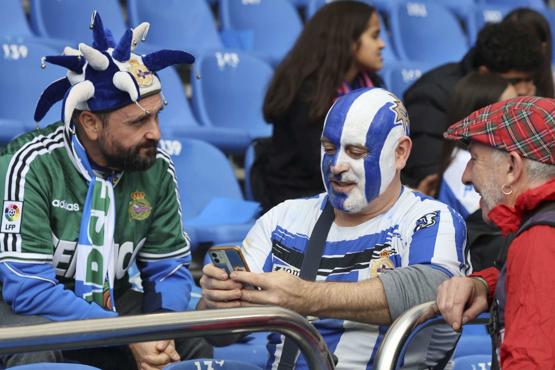 ¿Estuviste en Riazor animando al Sporting? ¡Búscate!
