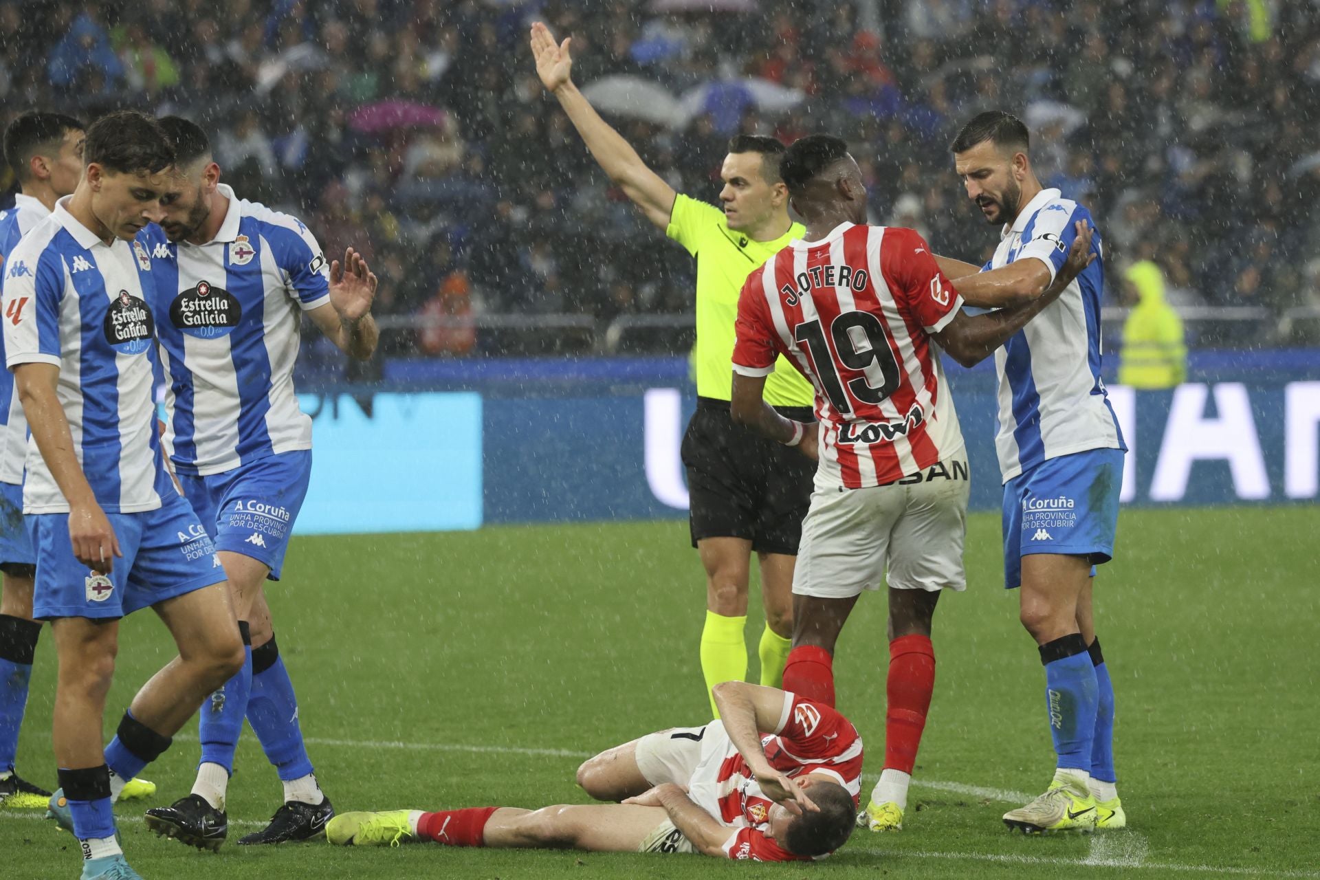 Las mejores imágenes del Deportivo de la Coruña - Sporting de Gijón