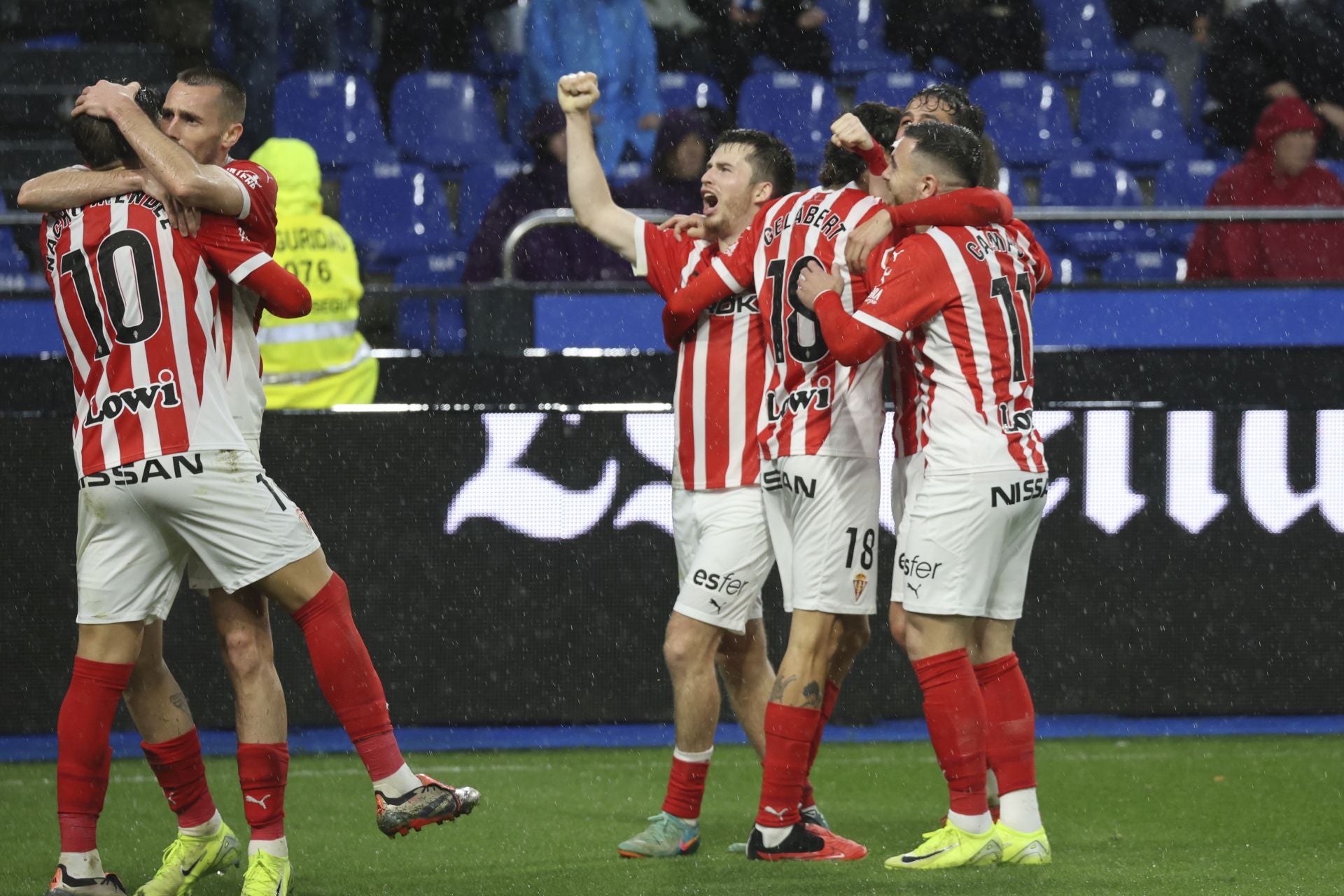 Las mejores imágenes del Deportivo de la Coruña - Sporting de Gijón